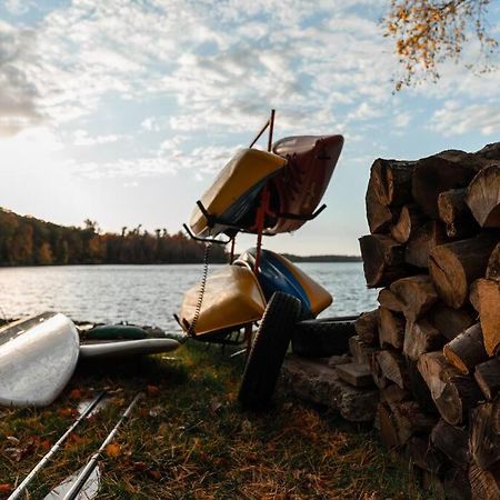 Big Blue Lake Cottages, Llc - Cottage #5 Holton Exteriér fotografie