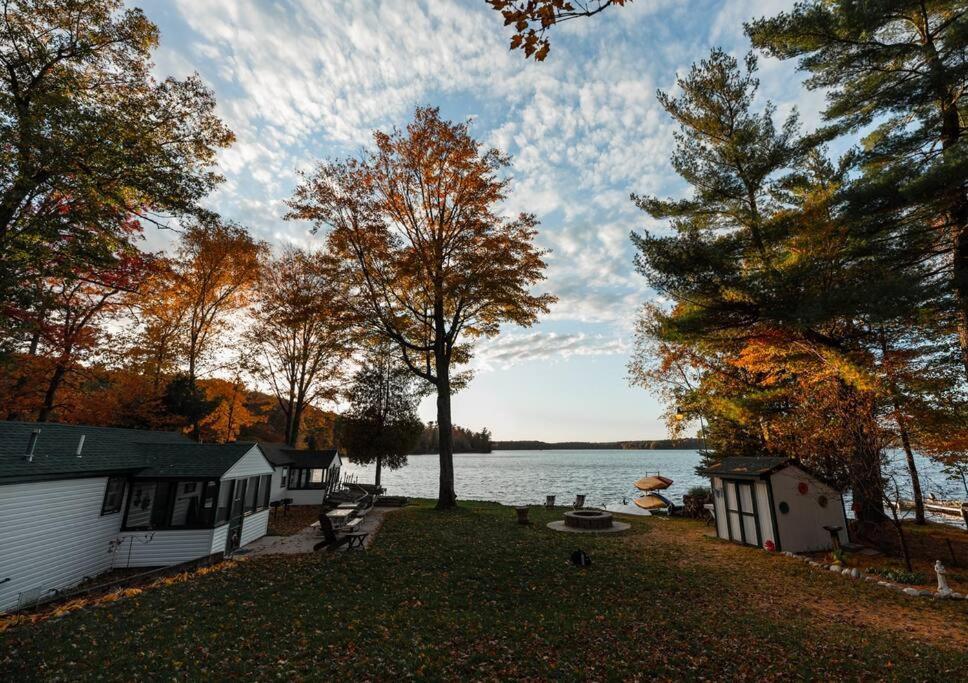 Big Blue Lake Cottages, Llc - Cottage #5 Holton Exteriér fotografie