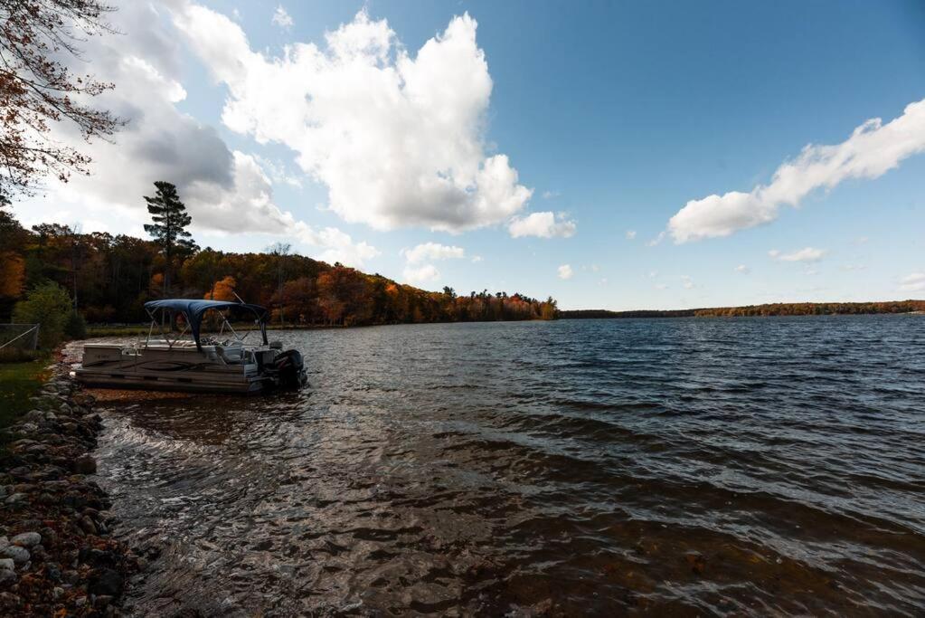 Big Blue Lake Cottages, Llc - Cottage #5 Holton Exteriér fotografie